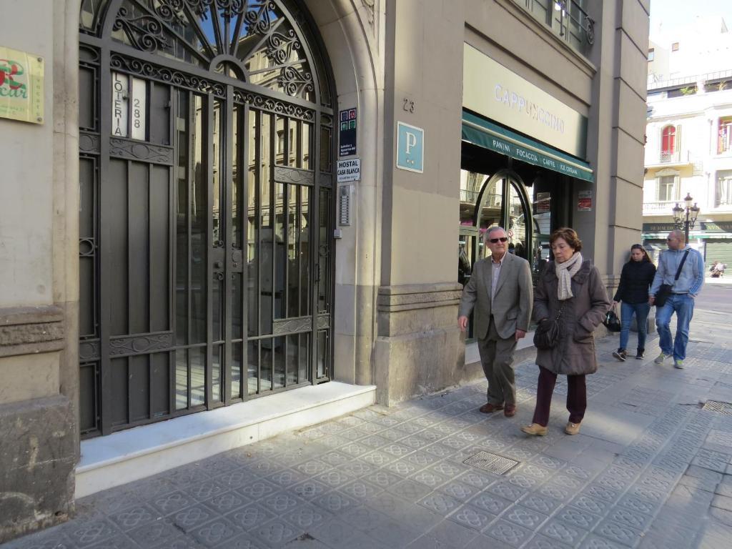Guest house Casa Blanca 2*